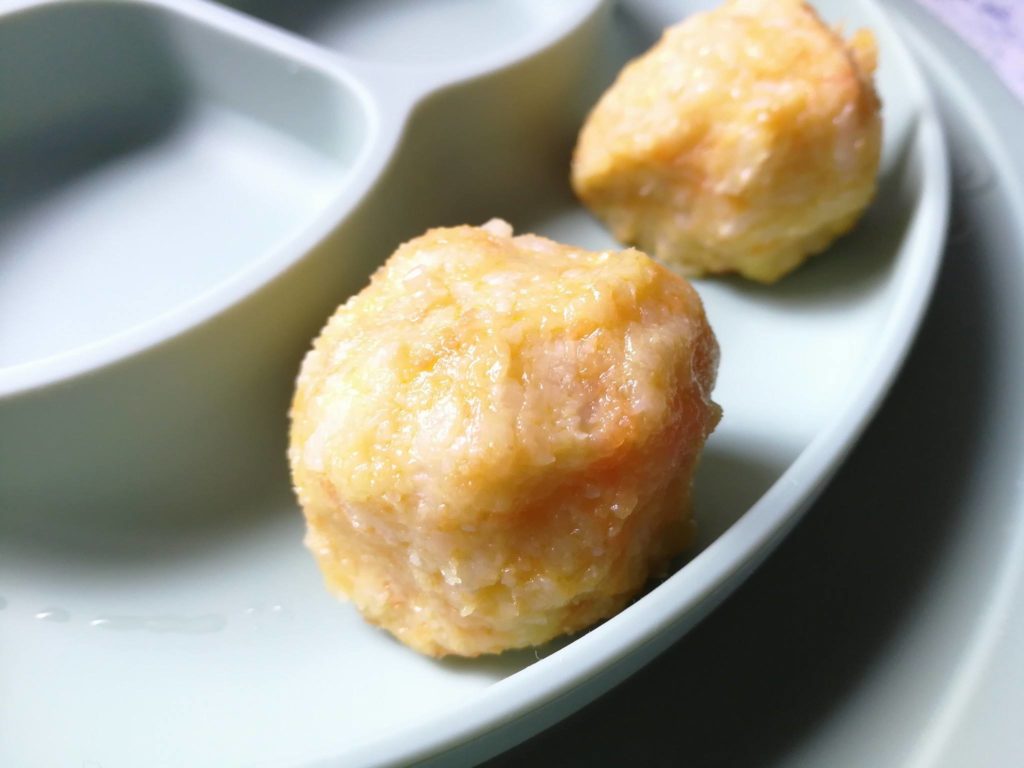 Bolitas de arroz y  verduras