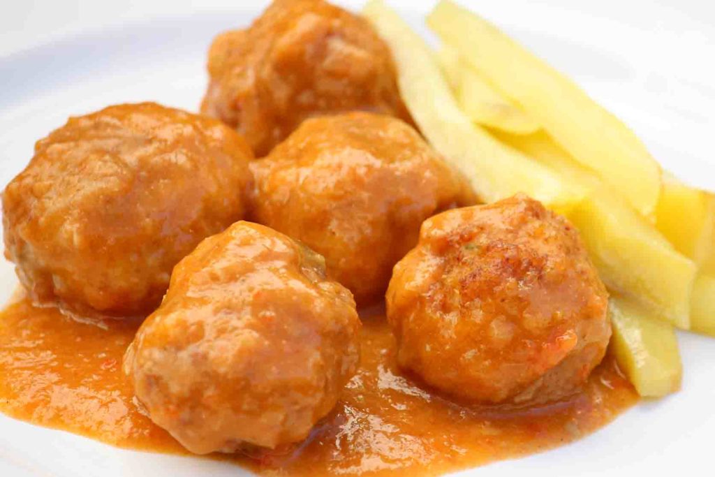 Albóndigas de choco y langostinos
